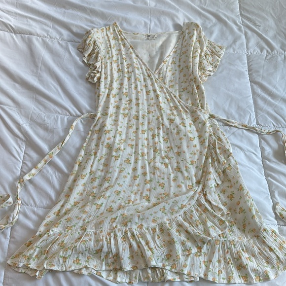 Boho Billabong Wrap Dress - Picture 6 of 6